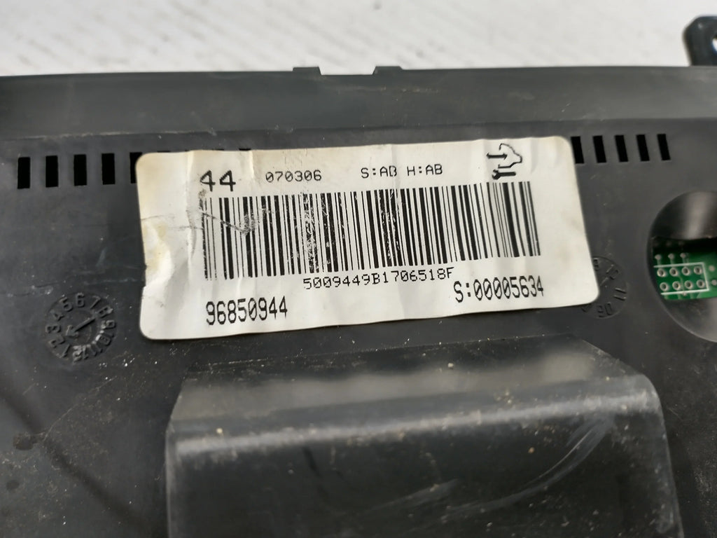 Speedometer 08 Saturn Cluster Head (Good) VUE OEM 09 Pre-Owned