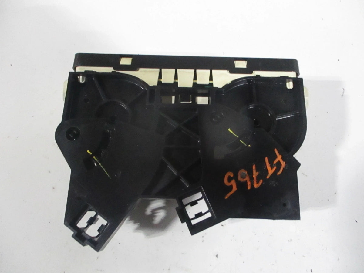 (Good) Ion Controle Pre-Owned 06-07 Temperature Heater OEM Saturn AC LKQ