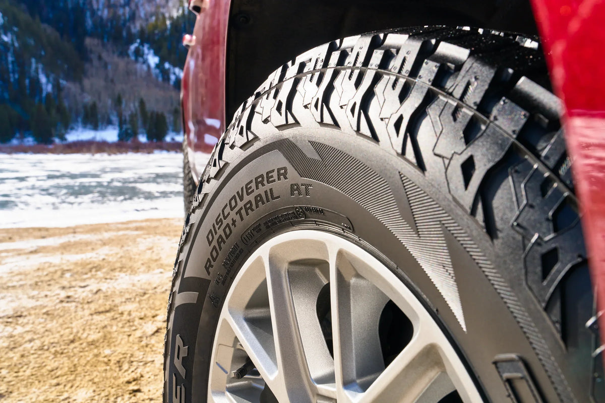 Road+Trail 116T AT Discoverer Cooper Tire All-Terrain 255/70R18
