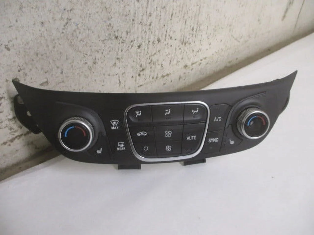 Control OEM Equinox Automatic Pre-Owned Temperature 22 AC 20 Chevrolet 21 (Good) Climate Heater