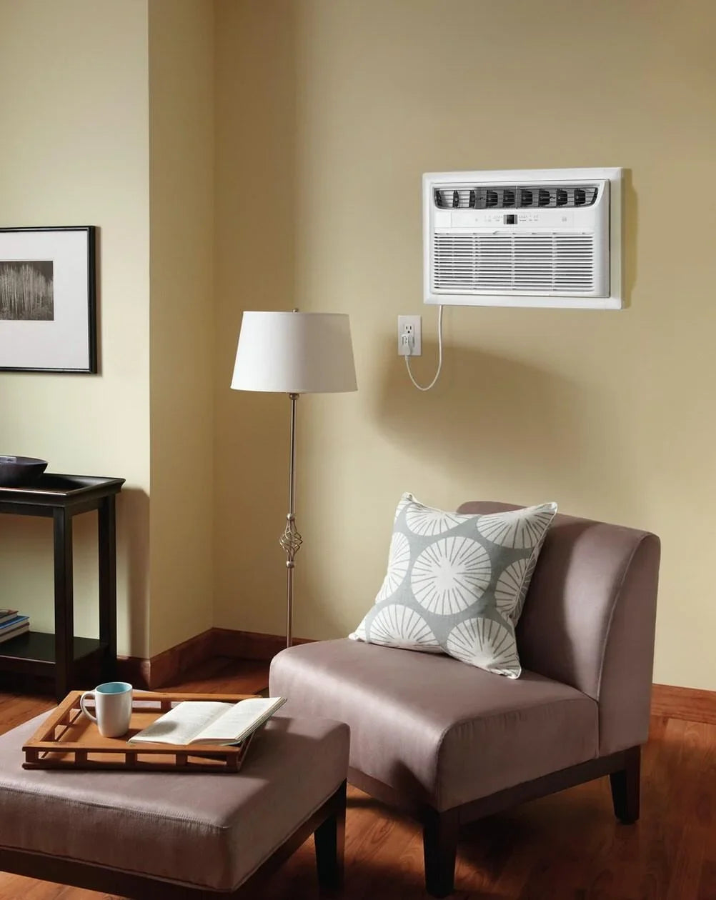 230/208 Air ft. Wall BTU, 14000 Remote, FHTC142WA2 sq. White Conditioner Frigidaire Volts, 700 Cooling