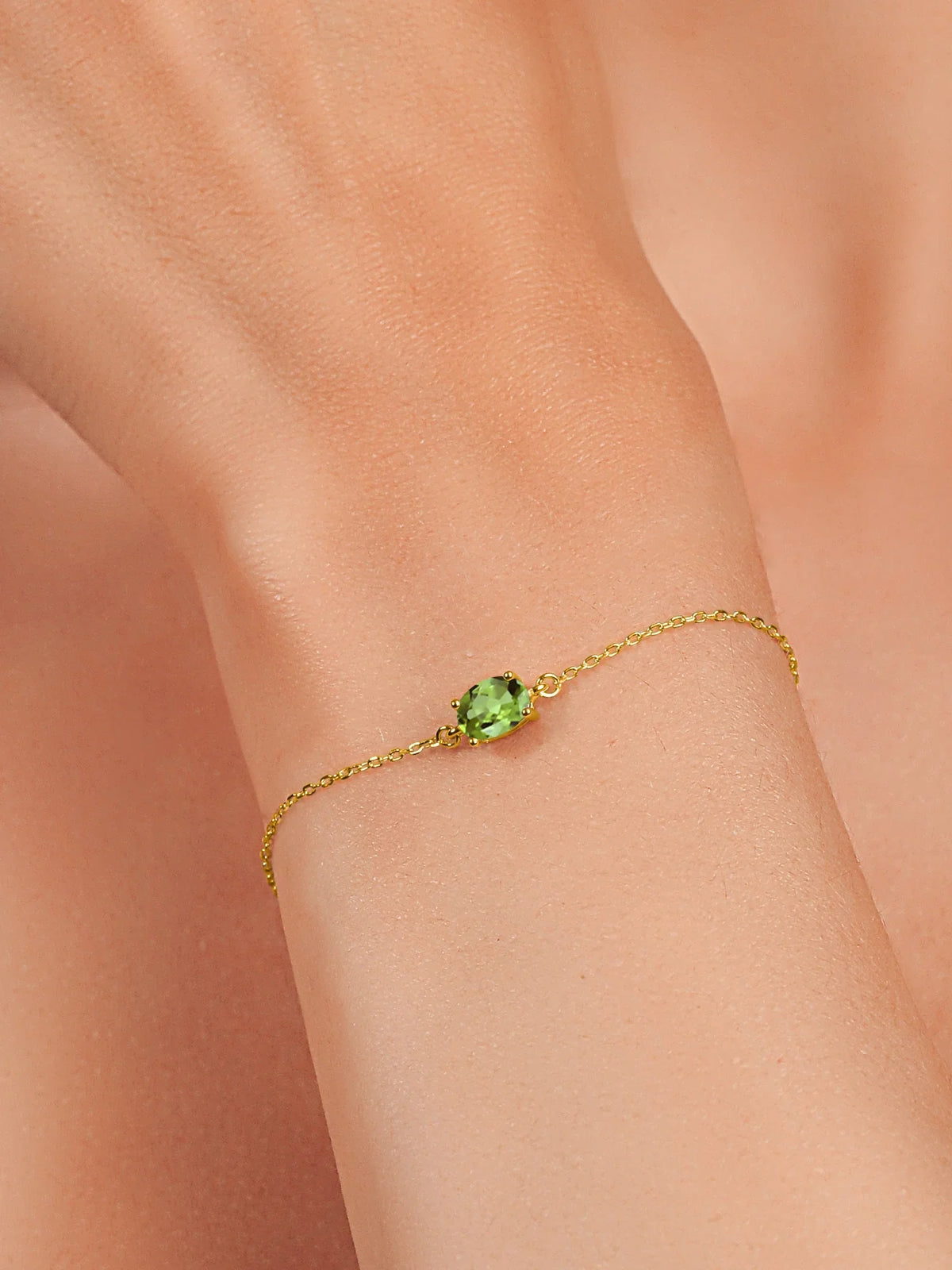 Peridot 7x5mm) Stone Cttw, Silver Cut Gold Women For Plated King Yellow (0.90 Bracelet Oval Green Gem Solitaire 18K