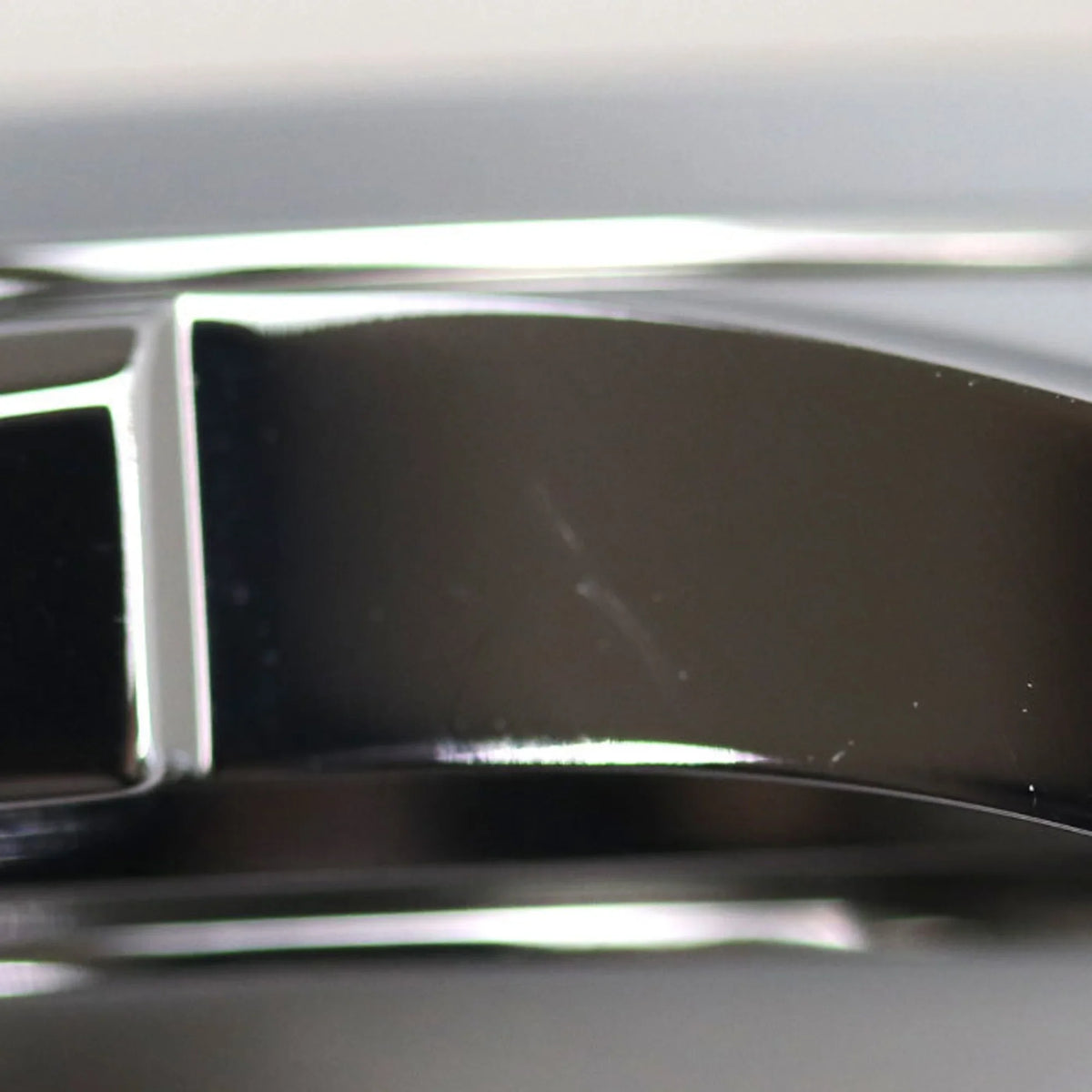 Pre-Owned (Good) Battery Operated Timeless G YA126401/126.4 Watch