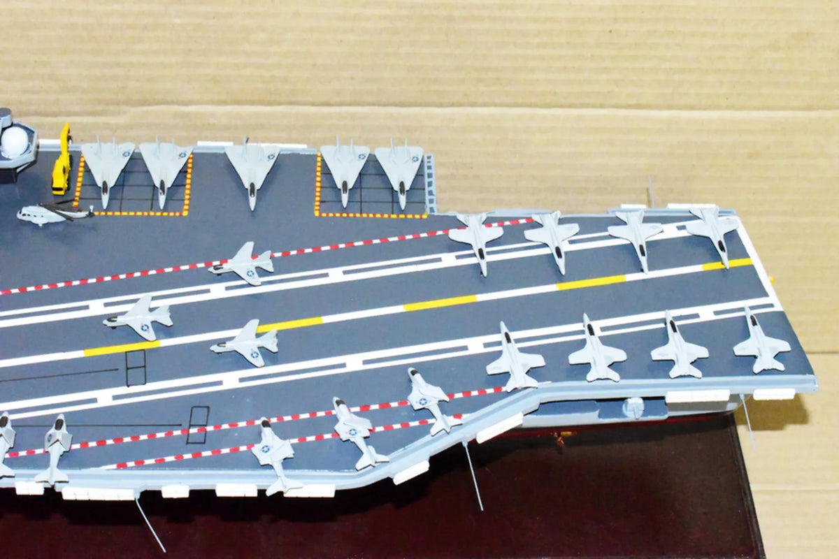 CV-60 Aircraft Model,Navy,Scale Carrier Model,Mahogany,Forrestal USS Class Saratoga