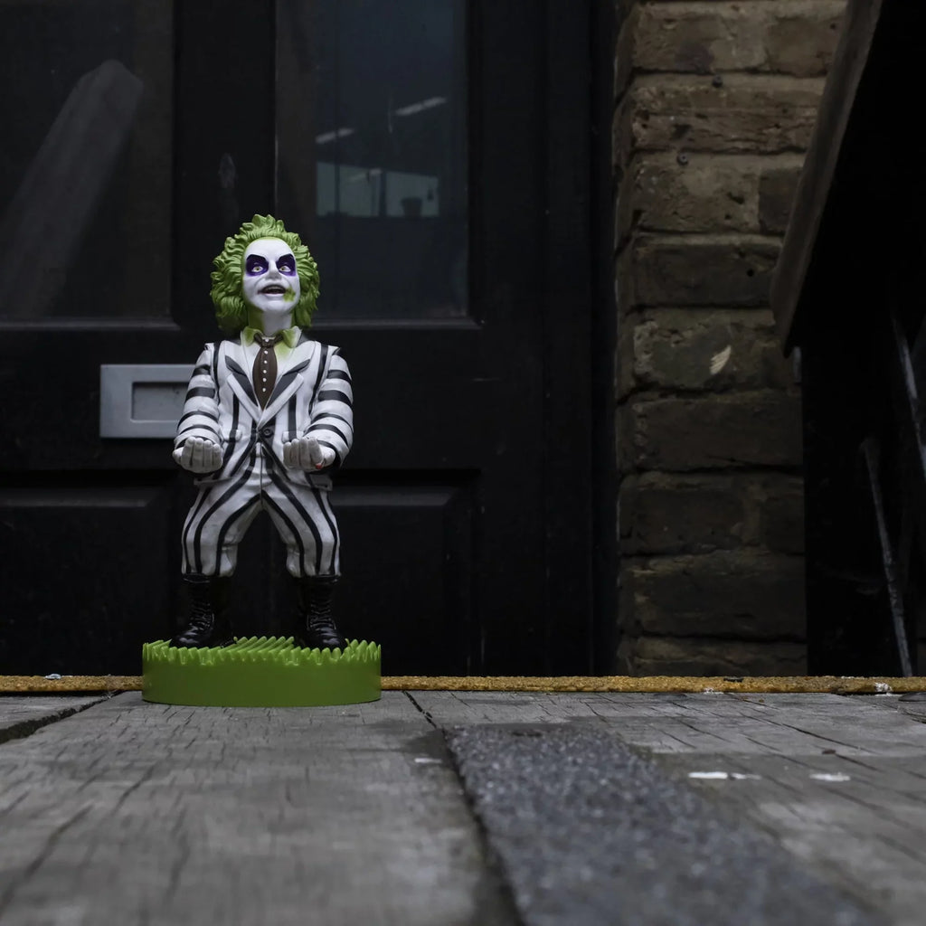 Warner Gaming Mobile Exquisite Holder, Stand, & Licensed Device - Figure Guys, Original Bros: Phone Gaming: Beetlejuice Cable Controller