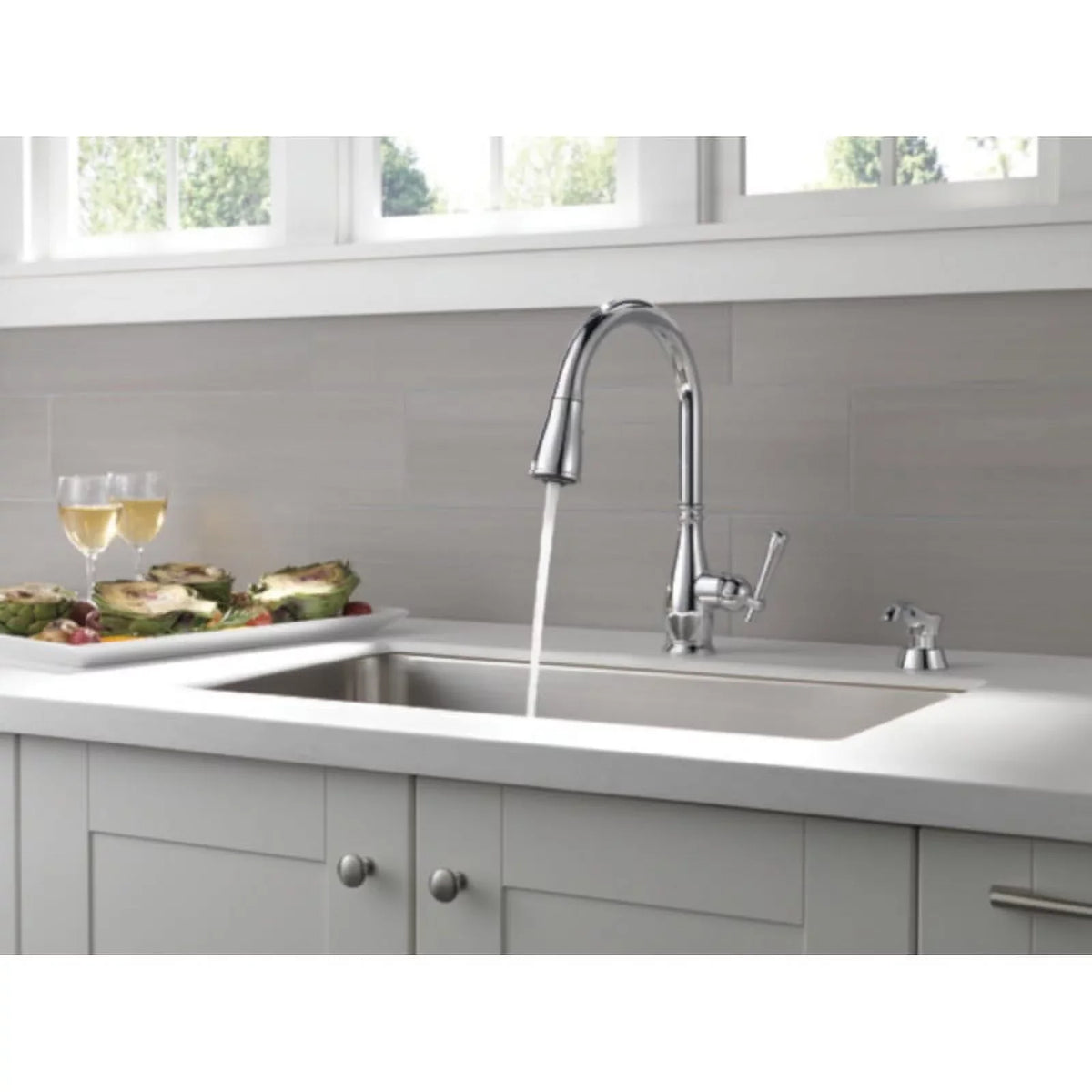 Chrome Kitchen One Handle Pulldown Charmaine Delta Faucet