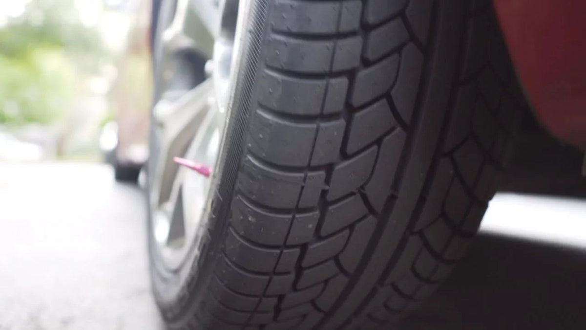 Performance High - Hawk 104V Desert Tire Achilles 245/30R22 UHP