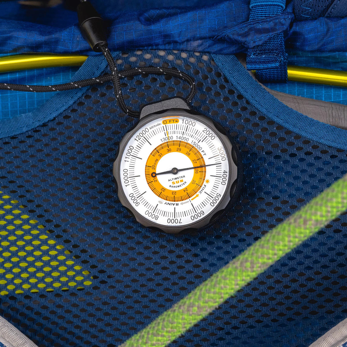 climate-Trend with Altitude Feet Battery-Free Reads from Sun 15,000 to Indicator Barometer Lanyard Ascent and Altimeter 0 | Case | Altimeter - Company and Rugged Aluminum Reflective